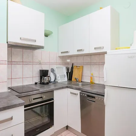 Apartman By The Sea - Biograd - 24702